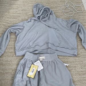 Sweatshirt/ shorts set